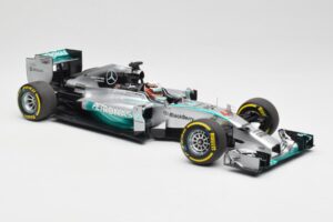 Mercedes AMG Petronas W05 #44 L. Hamilton F1 World Champion 2014 Minichamps 1:18 186140044 Kovina – slika 4 od 7