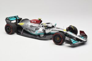Mercedes AMG W13 E Performance Petronas #44 L. Hamilton Spanish GP 2022 Minichamps 1:18 110220044 Kovina – slika 4 od 7