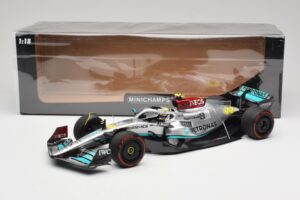 Mercedes AMG W13 E Performance Petronas #44 L. Hamilton Spanish GP 2022 Minichamps 1:18 110220044 Kovina – slika 7 od 7