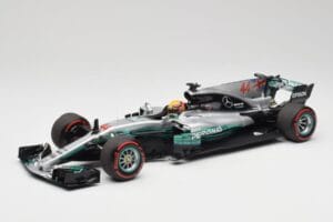 Mercedes AMG W08 EQ Power+ Petronas #44 L. Hamilton F1 World Champion 2017 Minichamps 1:18 186170044 Smola