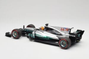 Mercedes AMG W08 EQ Power+ Petronas #44 L. Hamilton F1 World Champion 2017 Minichamps 1:18 186170044 Smola – slika 5 od 7