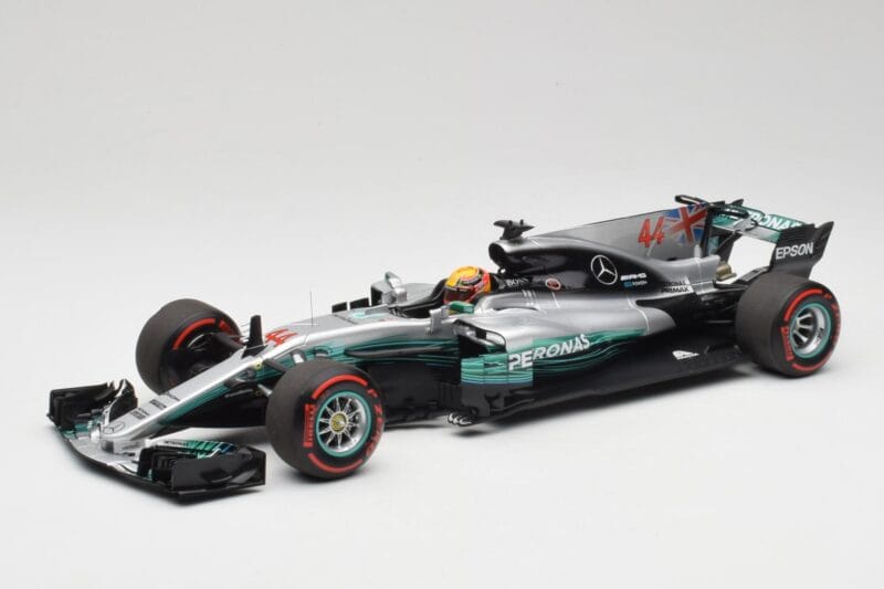 Mercedes AMG W08 EQ Power+ Petronas #44 L. Hamilton F1 World Champion 2017 Minichamps 1:18 186170044 Smola