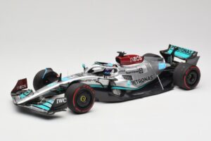 Mercedes AMG W13 E Performance Petronas #63 G. Russell Brazilian GP 1st Win 2022 Minichamps 1:18 110222163 Smola