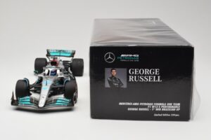 Mercedes AMG W13 E Performance Petronas #63 G. Russell Brazilian GP 1st Win 2022 Minichamps 1:18 110222163 Smola – slika 6 od 7