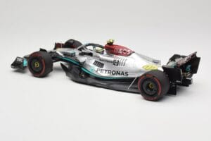 Mercedes AMG W13 E Performance Petronas #44 L. Hamilton Brazilian GP 2022 Minichamps 1:18 110222144 Smola – slika 5 od 7
