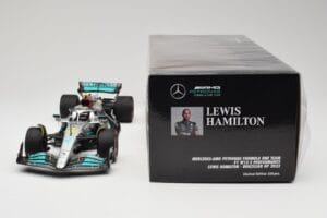 Mercedes AMG W13 E Performance Petronas #44 L. Hamilton Brazilian GP 2022 Minichamps 1:18 110222144 Smola – slika 6 od 7