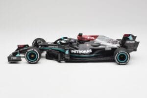 Mercedes AMG W12 #44 L. Hamilton Bahrain GP 2021 Minichamps 1:18 110210144 Kovina – slika 3 od 7