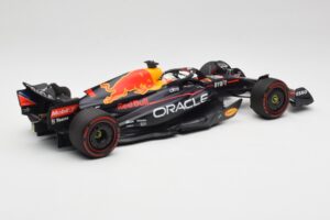 Oracle Red Bull Racing RB18 #1 M. Verstappen Winner Belgian GP 2022 Minichamps 1:18 110221401 Kovina – slika 2 od 7