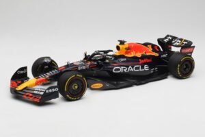 Oracle Red Bull Racing RB18 #1 M. Verstappen Winner Italian GP 2022 Minichamps 1:18 110221601 Kovina