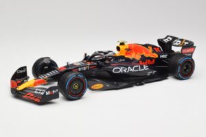 Oracle Red Bull Racing RB18 #11 S. Perez Monaco GP Winner Rain Tyre Version 2022 Minichamps 1:18 110222711 Kovina