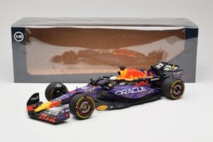 Oracle Red Bull Racing RB19 #33 M. Verstappen Las Vegas GP Winner 2023 Minichamps 1:18 110232201 Smola – slika 7 od 7