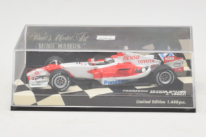 Toyota TF106 Panasonic #12 J. Trulli Panasonic Toyota Racing Showcar 2006 Minichamps 1:43 400060078 Kovina – slika 4 od 5