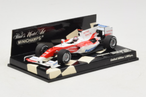 Toyota TF109 #9 J. Trulli Panasonic Toyota Racing Showcar F1 2009 Minichamps 1:43 400090079 Kovina – slika 2 od 5