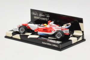 Toyota TF106 Panasonic #11 R. Schumacher Panasonic Toyota Racing Showcar 2006 Minichamps 1:43 400060077 Kovina – slika 3 od 5