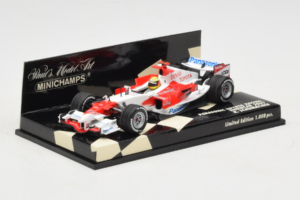 Toyota TF107 Panasonic #11 R. Schumacher Panasonic Toyota Racing Showcar 2007 Minichamps 1:43 400070081 Kovina – slika 2 od 5