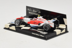 Toyota T. Glock Panasonic Toyota Racing Showcar F1 2008 Minichamps 1:43 400080082 Kovina – slika 3 od 5