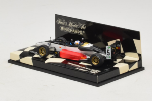 Toyota TF106 #12 J. Trulli Panasonic Toyota Racing F1 2006 Minichamps 1:43 400060008 Kovina – slika 3 od 5