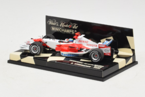 Toyota TF106 Panasonic #11 R. Schumacher Panasonic Toyota Racing 2006 Minichamps 1:43 400060007 Kovina – slika 3 od 5