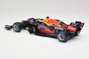 Red Bull Racing Honda RB16B #33 M. Verstappen Turkish GP 2nd Place 2021 Minichamps 1:18 110211633 Kovina – slika 5 od 7