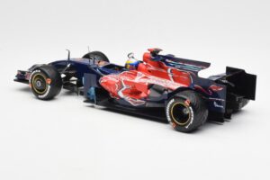 Red Bull Racing RB6 #6 M. Webber F1 Showcar 2010 Minichamps 1:18 150100076 Kovina – slika 5 od 6