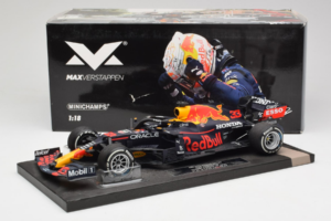 Red Bull Racing RB16B #33 M. Verstappen Monaco GP Winner 2021 Minichamps 1:18 113210533-R1 Smola – slika 6 od 6