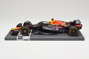 Oracle Red Bull Racing RB18 #33 M. Verstappen Mexican GP 2022 Minichamps 1:18 113222001 Smola