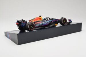 Oracle Red Bull Racing RB19 #33 M. Verstappen Miami GP 2023 Case Edition Minichamps 1:18 113233501 Smola – slika 3 od 7