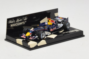 Red Bull Racing RB2 #14 D. Coulthard F1 2006 Minichamps 1:43 400060014 Kovina – slika 2 od 5