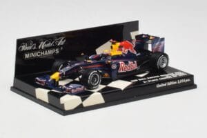 Red Bull Racing Renault RB5 #14 M. Webber Race Car 2009 Minichamps 1:43 400090114 Kovina – slika 2 od 5