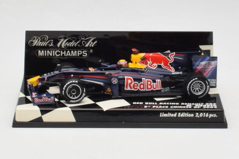Red Bull Racing Renault RB5 #14 M. Webber Race Car 2009 Minichamps 1:43 400090114 Kovina