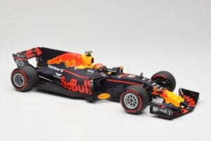 Red Bull Racing RB13 Tag Heuer #33 M. Verstappen Australian GP 2017 Minichamps 1:18 110170033 Smola – slika 4 od 7