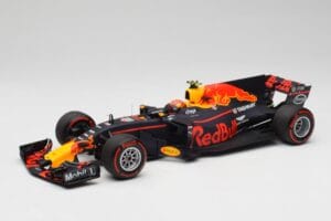 Red Bull Racing RB13 Tag Heuer #33 M. Verstappen Australian GP 2017 Minichamps 1:18 110170033 Smola
