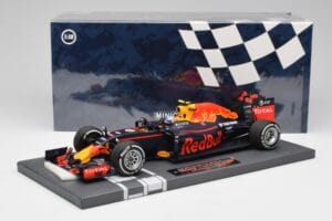 Red Bull RB12 #33 M. Verstappen Spain GP Winner 2016 Minichamps 1:18 117160333 Kovina – slika 6 od 7