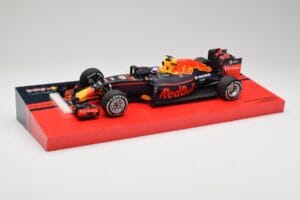 Red Bull RB12 #33 M. Verstappen Spain GP Winner 2016 Minichamps 1:18 147160533 Kovina – slika 2 od 6