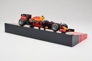 Red Bull RB12 #33 M. Verstappen Spain GP Winner 2016 Minichamps 1:18 147160533 Kovina – slika 4 od 6