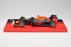 Red Bull RB12 #33 M. Verstappen Spain GP Winner 2016 Minichamps 1:18 147160533 Kovina