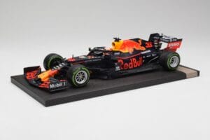 Red Bull RB15 #33 M. Verstappen German GP Winner Wet 2019 Minichamps 1:18 113191133 Kovina – slika 2 od 7
