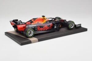 Red Bull RB15 #33 M. Verstappen German GP Winner Wet 2019 Minichamps 1:18 113191133 Kovina – slika 3 od 7