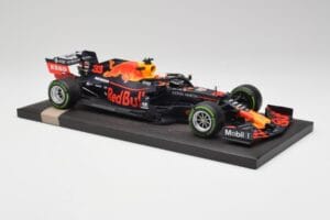 Red Bull RB15 #33 M. Verstappen German GP Winner Wet 2019 Minichamps 1:18 113191133 Kovina – slika 4 od 7