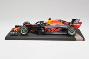 Red Bull RB15 #33 M. Verstappen German GP Winner Wet 2019 Minichamps 1:18 113191133 Kovina