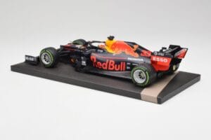 Red Bull RB15 #33 M. Verstappen German GP Winner Wet 2019 Minichamps 1:18 113191133 Kovina – slika 5 od 7