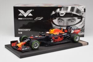 Red Bull RB15 #33 M. Verstappen German GP Winner Wet 2019 Minichamps 1:18 113191133 Kovina – slika 6 od 7