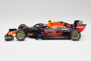 Red Bull RB15 #10 P. Gasly F1 2019 Minichamps 1:18 110190010 Kovina – slika 3 od 7