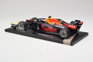 Red Bull RB16 #33 M. Verstappen Abu Dhabi GP Winner 2020 Minichamps 1:18 113201733 Kovina – slika 5 od 6