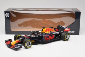 Red Bull RB16B #33 M. Verstappen Emilia Romagna GP Winner Mid Race Tyres 2021 Minichamps 1:18 110210133 Kovina – slika 6 od 7