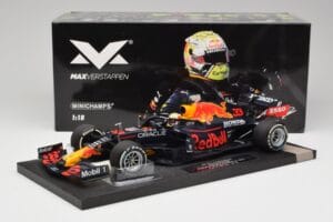 Red Bull RB16B #33 M. Verstappen Styrian & Austrian GP Winner 2021 Minichamps 1:18 113210933 Kovina – slika 6 od 6