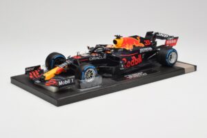 Red Bull RB16B #33 M. Verstappen Belgian GP 2021 Winner Minichamps 1:18 113211333 Smola – slika 2 od 7