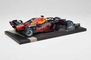 Red Bull RB16B #33 M. Verstappen Belgian GP 2021 Winner Minichamps 1:18 113211333 Smola – slika 3 od 7