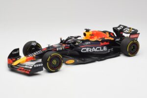 Red Bull RB18 #1 M. Verstappen France GP Winner 2022 Minichamps 1:18 110221201 Kovina
