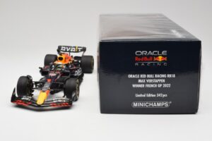 Red Bull RB18 #1 M. Verstappen France GP Winner 2022 Minichamps 1:18 110221201 Kovina – slika 7 od 7